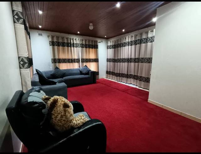 4 BEDROOM HOUSE FOR SALE IN RIYADH